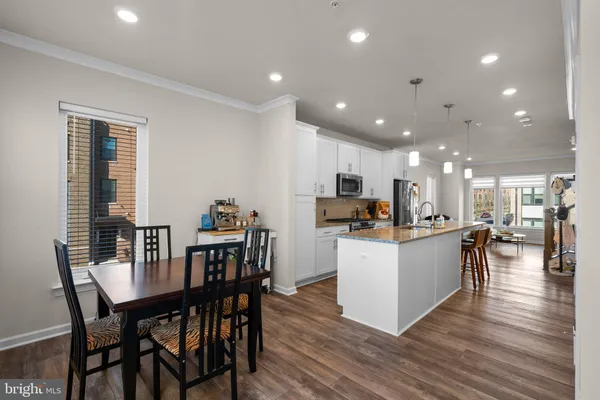 $3,850 | 16154 Bowery Street, Rockville, MD 20855