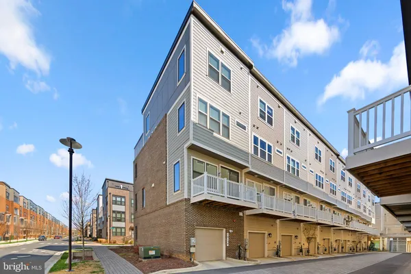$3,850 | 16154 Bowery Street, Rockville, MD 20855