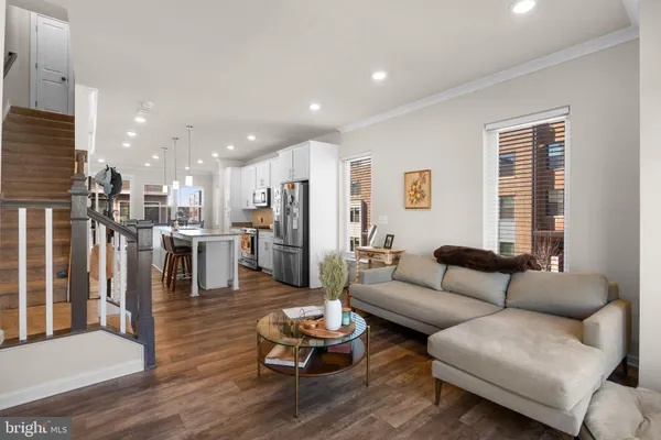 $3,850 | 16154 Bowery Street, Rockville, MD 20855