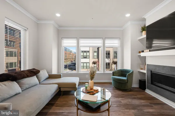 $3,850 | 16154 Bowery Street, Rockville, MD 20855