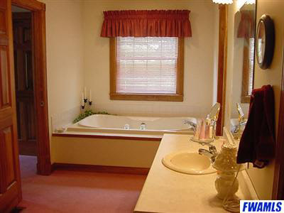 13620 Madden Road Churubusco, IN 46723 - Photo 8 of 12