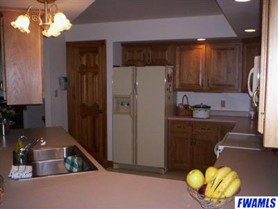 13620 Madden Road Churubusco, IN 46723 - Photo 10 of 12