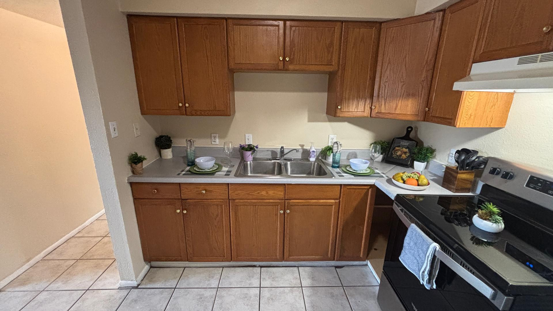 1301 West 3rd Street, Unit 2 Tempe, AZ 85281 - Photo 6 of 18 Photo #6