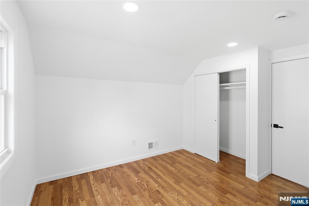 116 Washington Place Teaneck, NJ 07666 - Photo 18 of 26