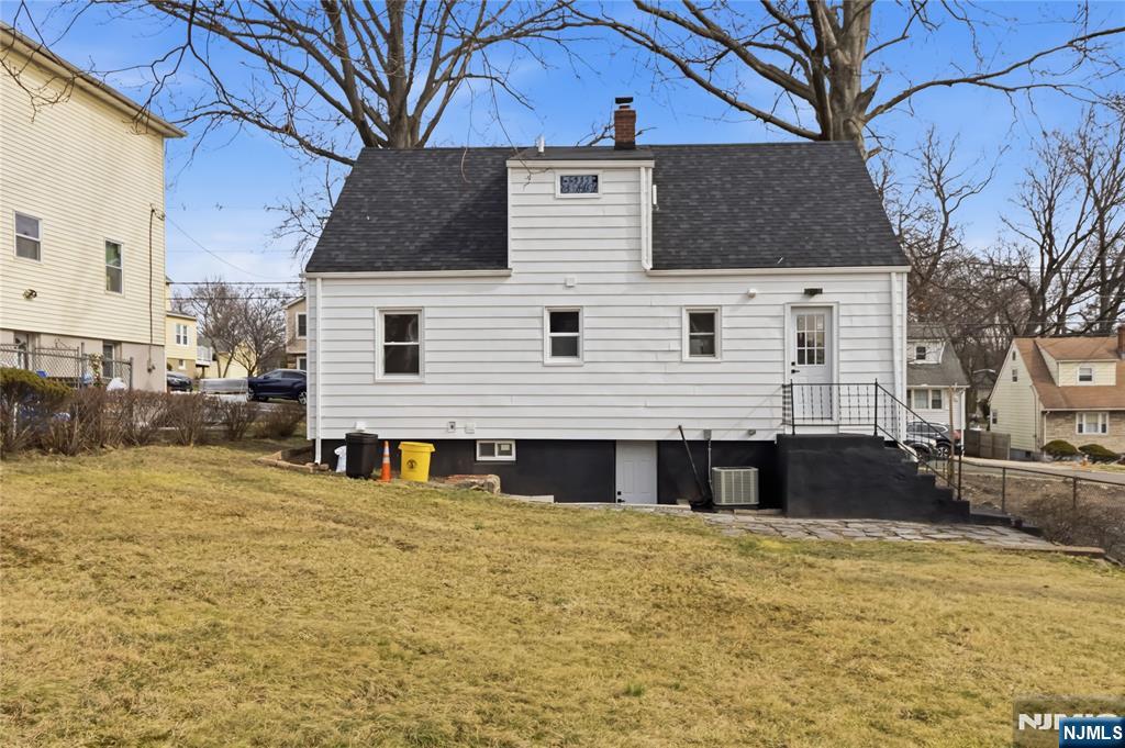 116 Washington Place Teaneck, NJ 07666 - Photo 23 of 26