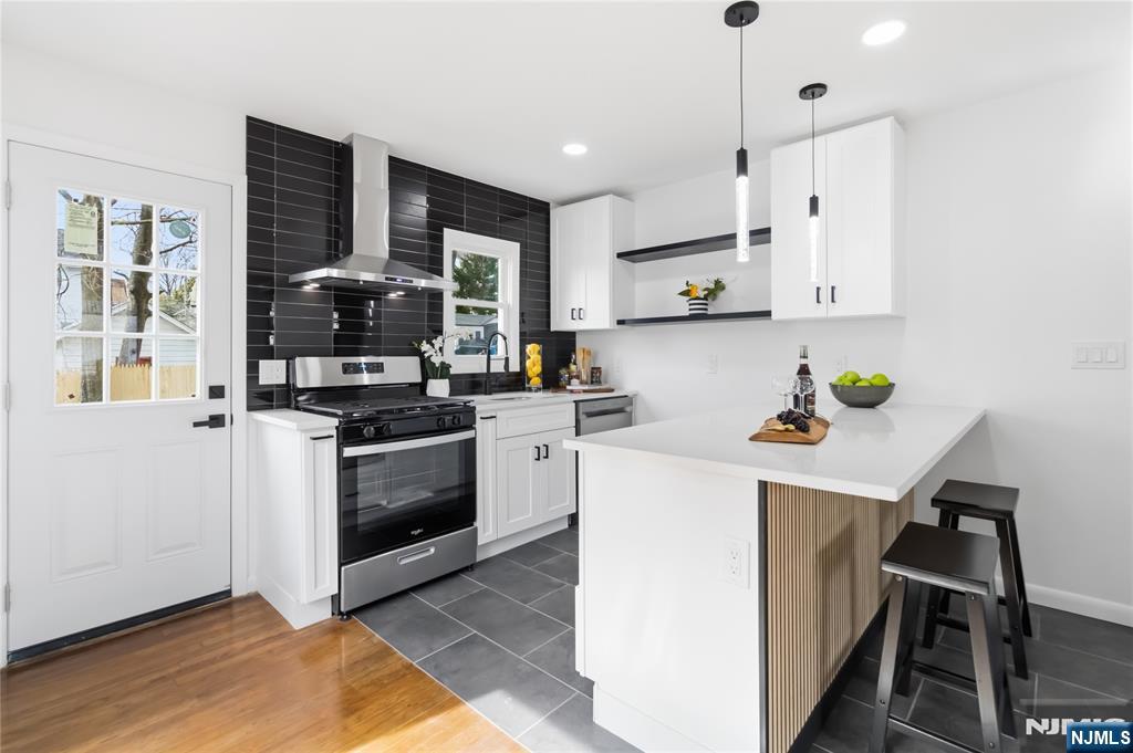 116 Washington Place Teaneck, NJ 07666 - Photo 7 of 26