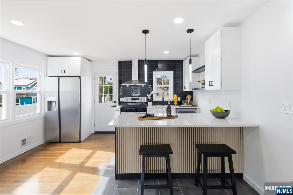 116 Washington Place Teaneck, NJ 07666 - Photo 8 of 26