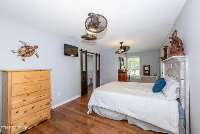 $699,900 | 209 Montgomery Lane, Maryville, TN 37803