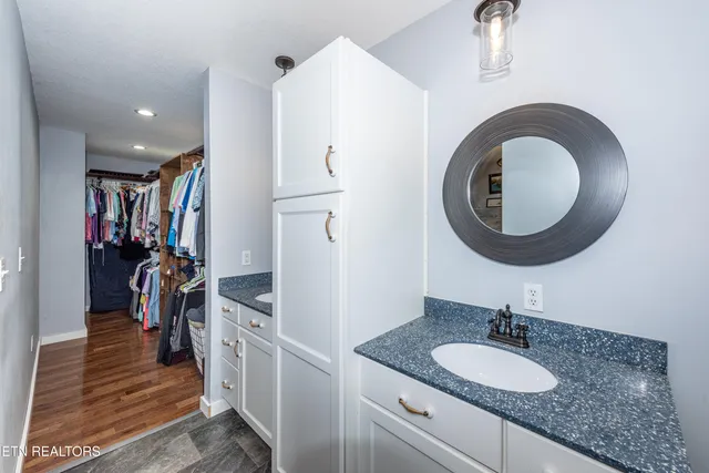 $699,900 | 209 Montgomery Lane, Maryville, TN 37803