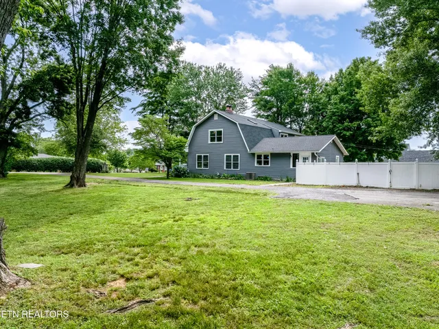 $699,900 | 209 Montgomery Lane, Maryville, TN 37803