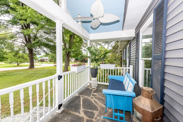 $699,900 | 209 Montgomery Lane, Maryville, TN 37803