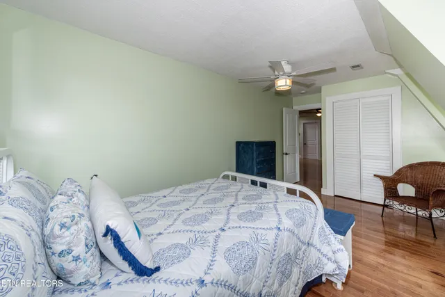 $699,900 | 209 Montgomery Lane, Maryville, TN 37803