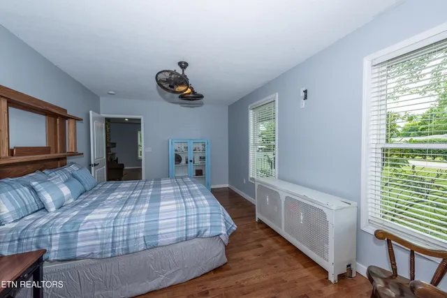 $699,900 | 209 Montgomery Lane, Maryville, TN 37803