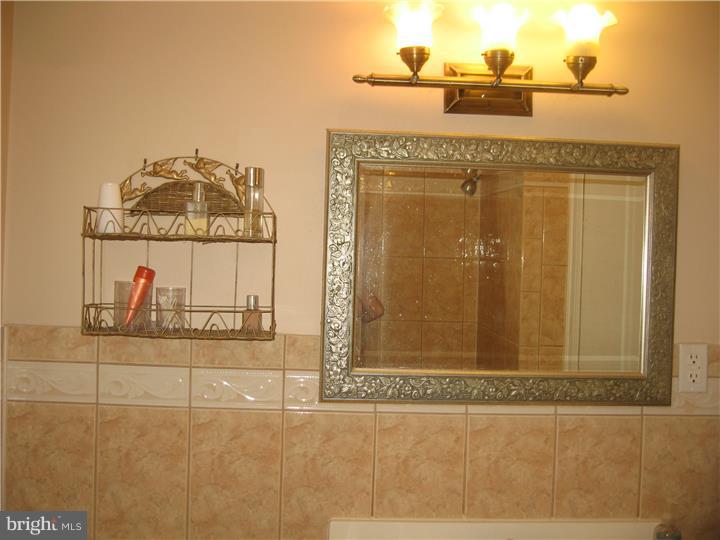 3245 Pine Road Huntingdon Valley, PA 19006 - Photo 14 of 24 Gallery Image 14