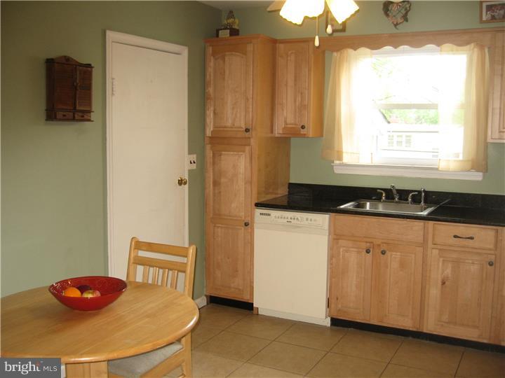 3245 Pine Road Huntingdon Valley, PA 19006 - Photo 5 of 24 Gallery Image 5