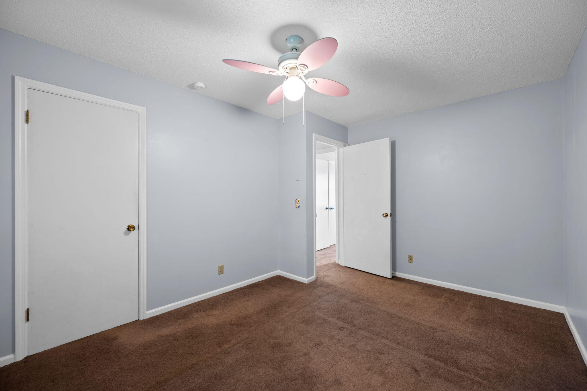 8979 Hensley Road Hixson, TN 37343 - Photo 7 of 32 7-web-or-mls-DSC_3900