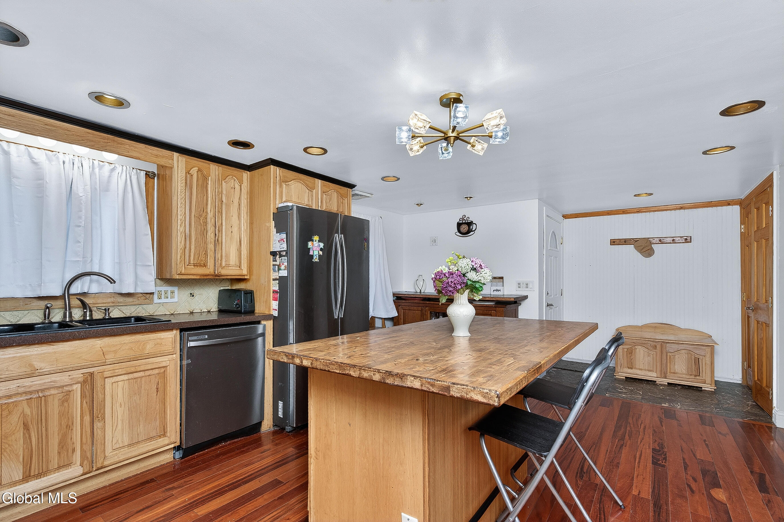 28 Thimbleberry Road Malta, NY 12020 - Photo 6 of 51 015-28-Thimbleberry-rd-Ballston-Spa-NY-1