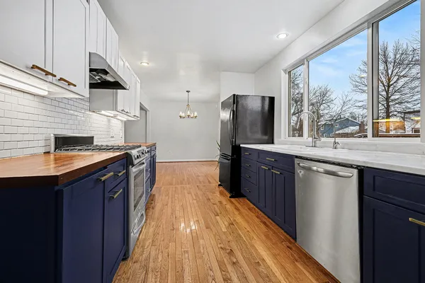 $475,000 | 6050 Adaway Court Southeast, Ada, MI 49301