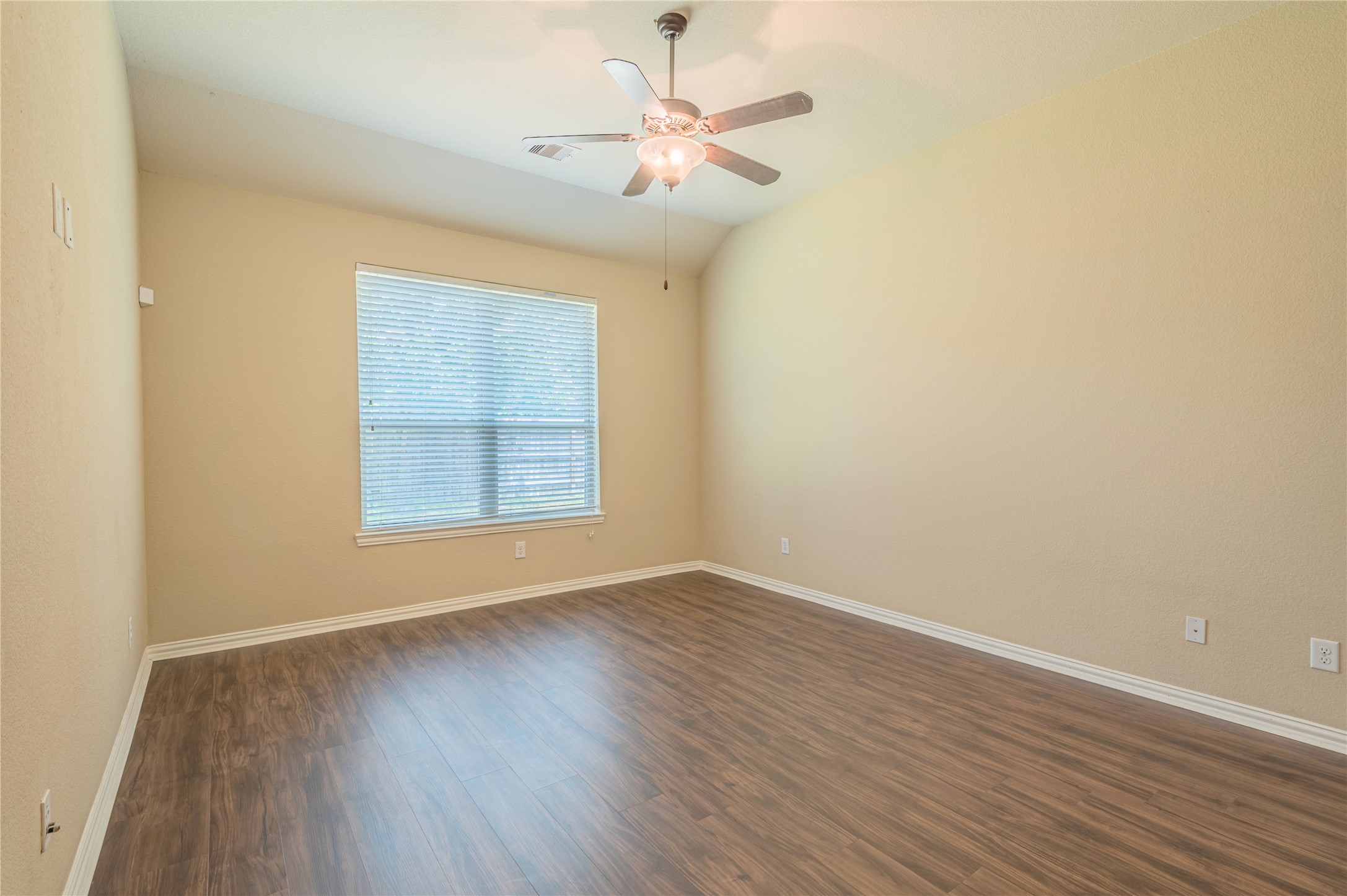 4807 Basil Clear Trail Katy, TX 77494 - Photo 8 of 15