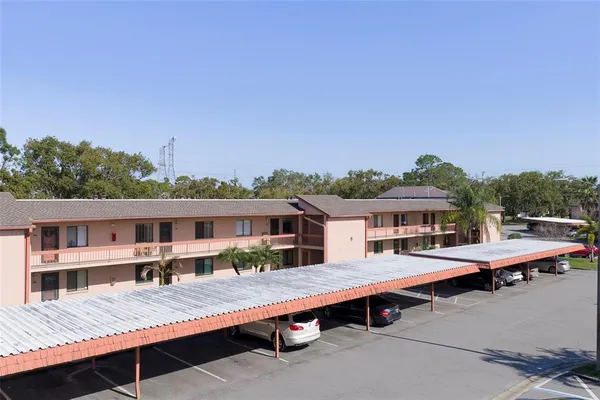 $199,000 | 110 Lakeside Court, Unit 110, Oldsmar, FL 34677