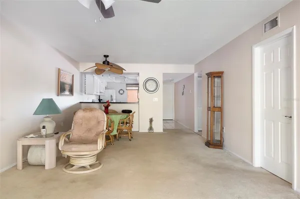 $199,000 | 110 Lakeside Court, Unit 110, Oldsmar, FL 34677
