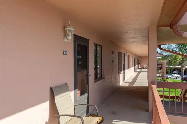 $199,000 | 110 Lakeside Court, Unit 110, Oldsmar, FL 34677