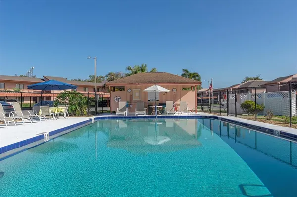 $199,000 | 110 Lakeside Court, Unit 110, Oldsmar, FL 34677