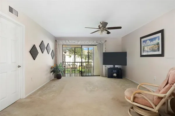 $199,000 | 110 Lakeside Court, Unit 110, Oldsmar, FL 34677