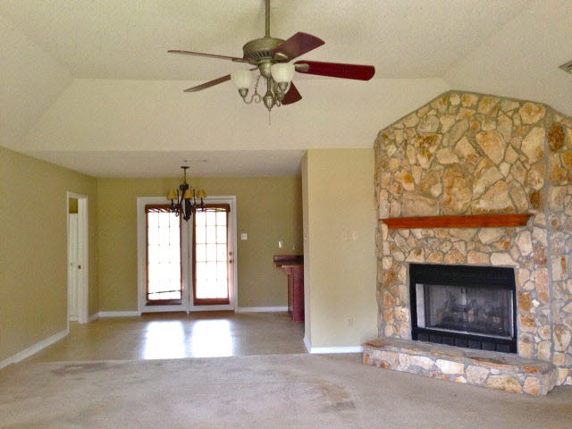 19814 Keller Road Foley, AL 36535 - Photo 2 of 7 Living