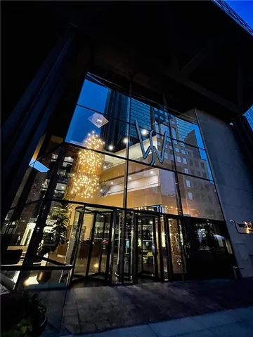 $300,000 | 1101 Walnut Street, Unit 1202, Kansas City, MO 64106