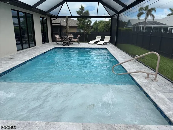 $3,200 | 5014 Southwest 16th Place, Cape Coral, FL 33914