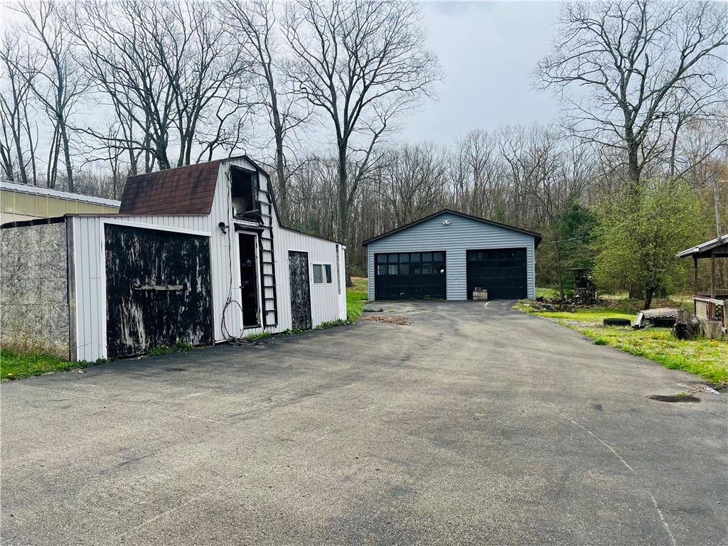 261 Stepping Stone Road Somerset, PA 15501 - Photo 3 of 18 Gallery Image 3