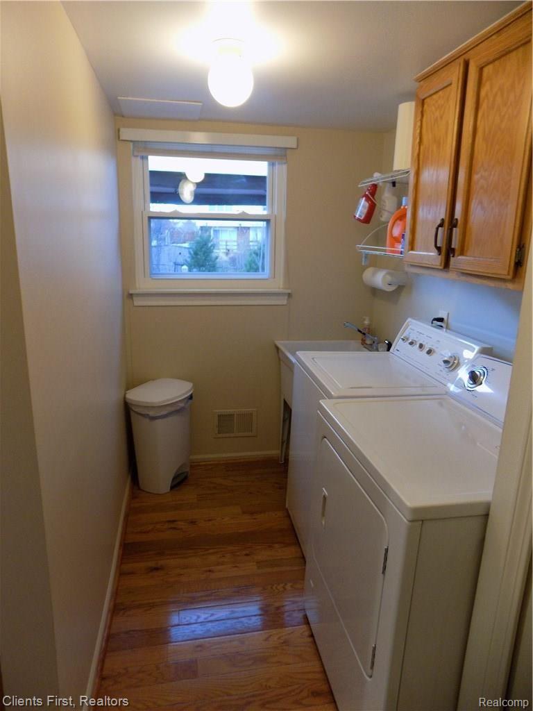 46823 Doubletree Road Canton, MI 48187 - Photo 28 of 74 1ST FLOOR LAUNDRY ROOM