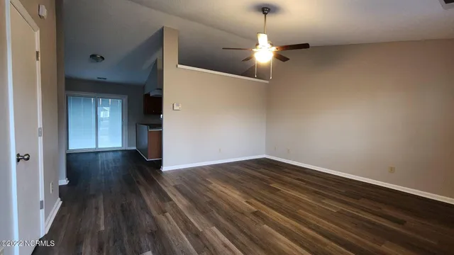 $1,525 | 208 South Ginger Drive, Hubert, NC 28539