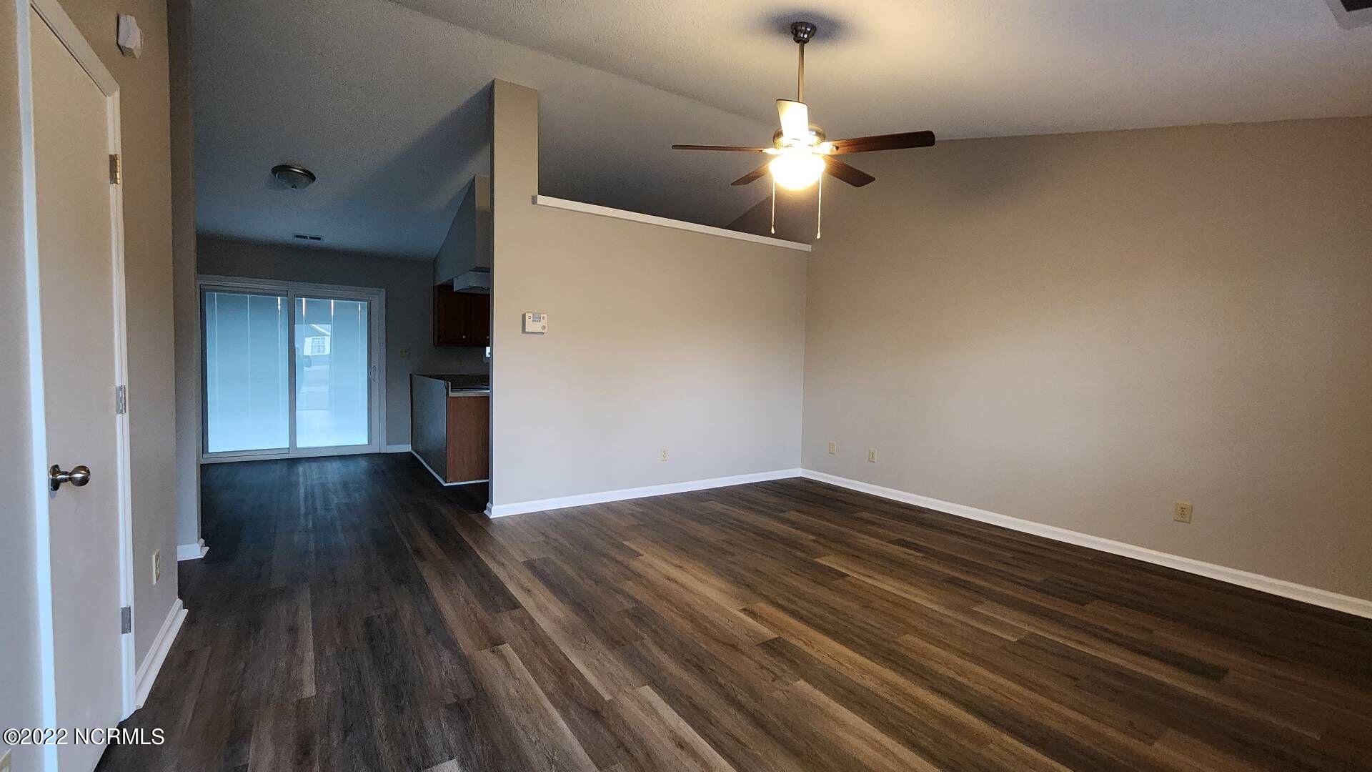 208 South Ginger Drive Hubert, NC 28539 - Photo 3 of 22 2