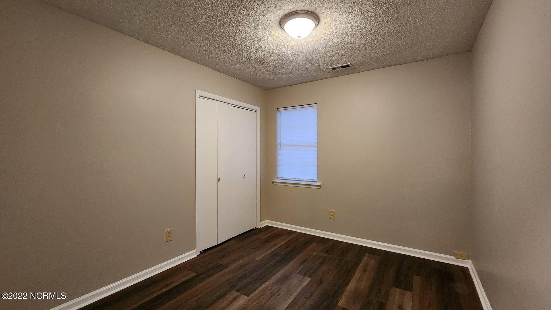 208 South Ginger Drive Hubert, NC 28539 - Photo 10 of 22 12