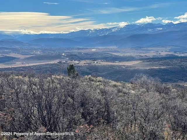 a view of a terrace with sky view