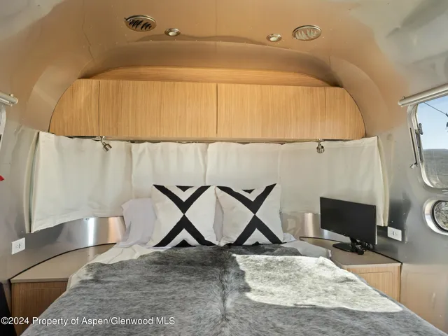 $995,000 | 52 Stover Valley Road, Glenwood Springs, CO 81601