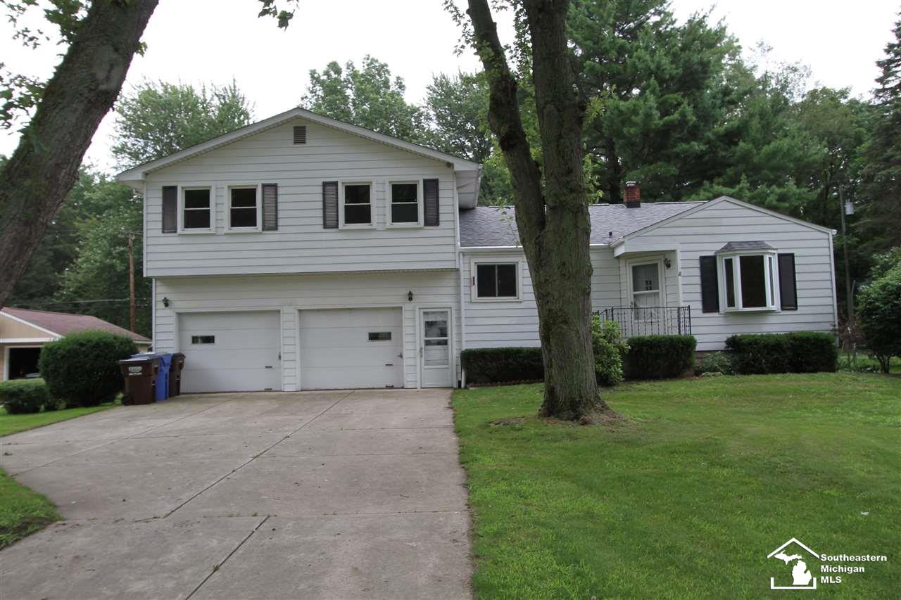 2108 Vivian Road Monroe, MI 48162 - Photo 2 of 32
