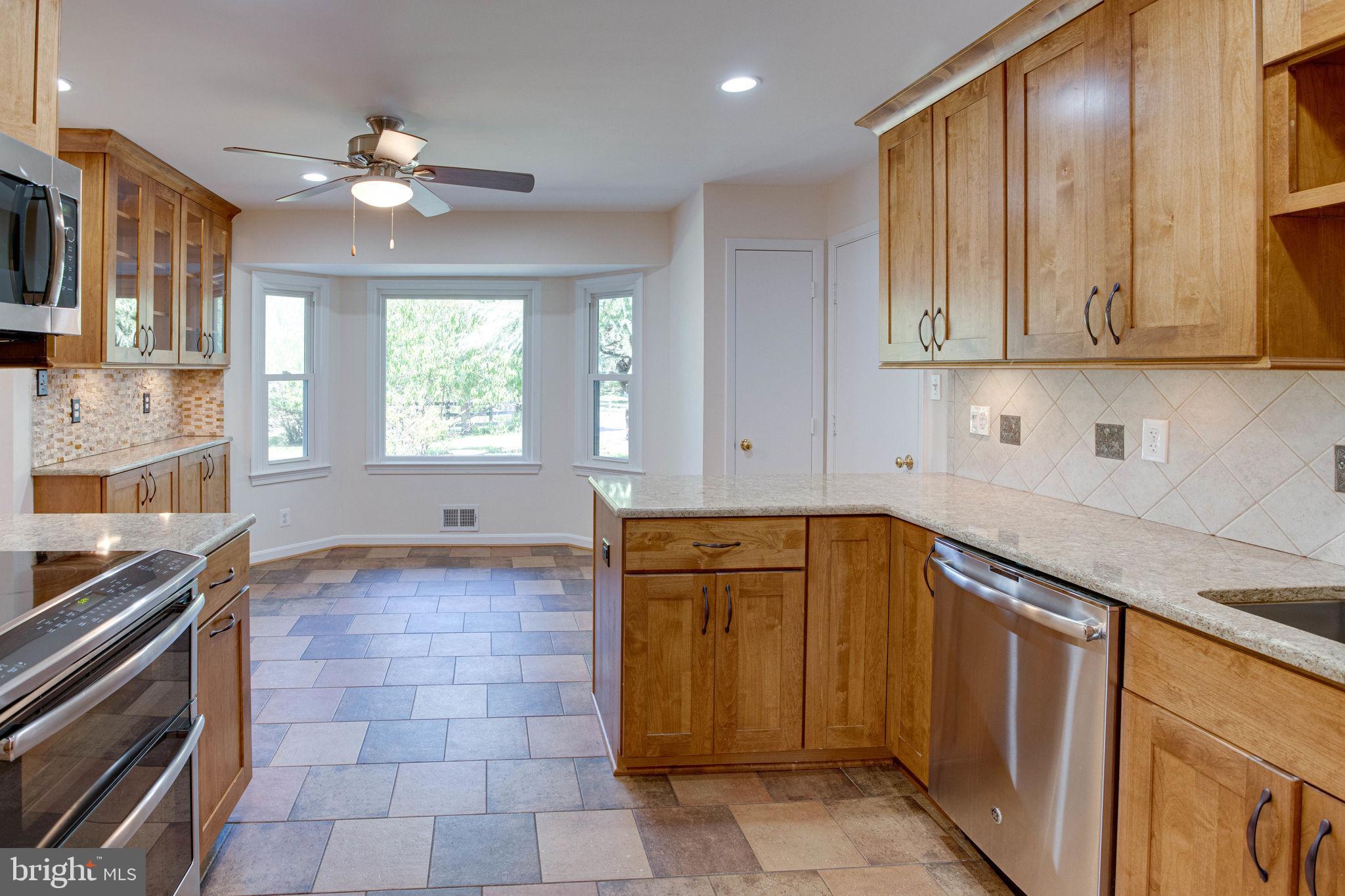 11629 Popes Head Road Fairfax, VA 22030 - Photo 13 of 61 Gallery Image 13