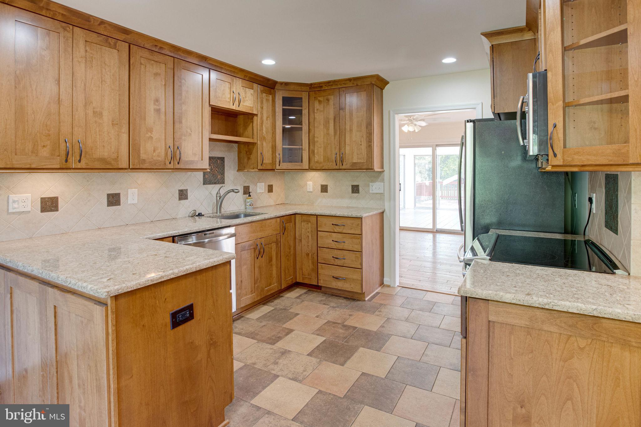 11629 Popes Head Road Fairfax, VA 22030 - Photo 16 of 61 Gallery Image 16