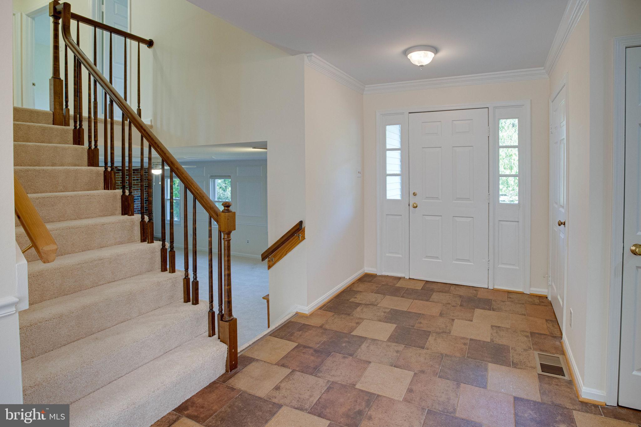 11629 Popes Head Road Fairfax, VA 22030 - Photo 3 of 61 Gallery Image 3