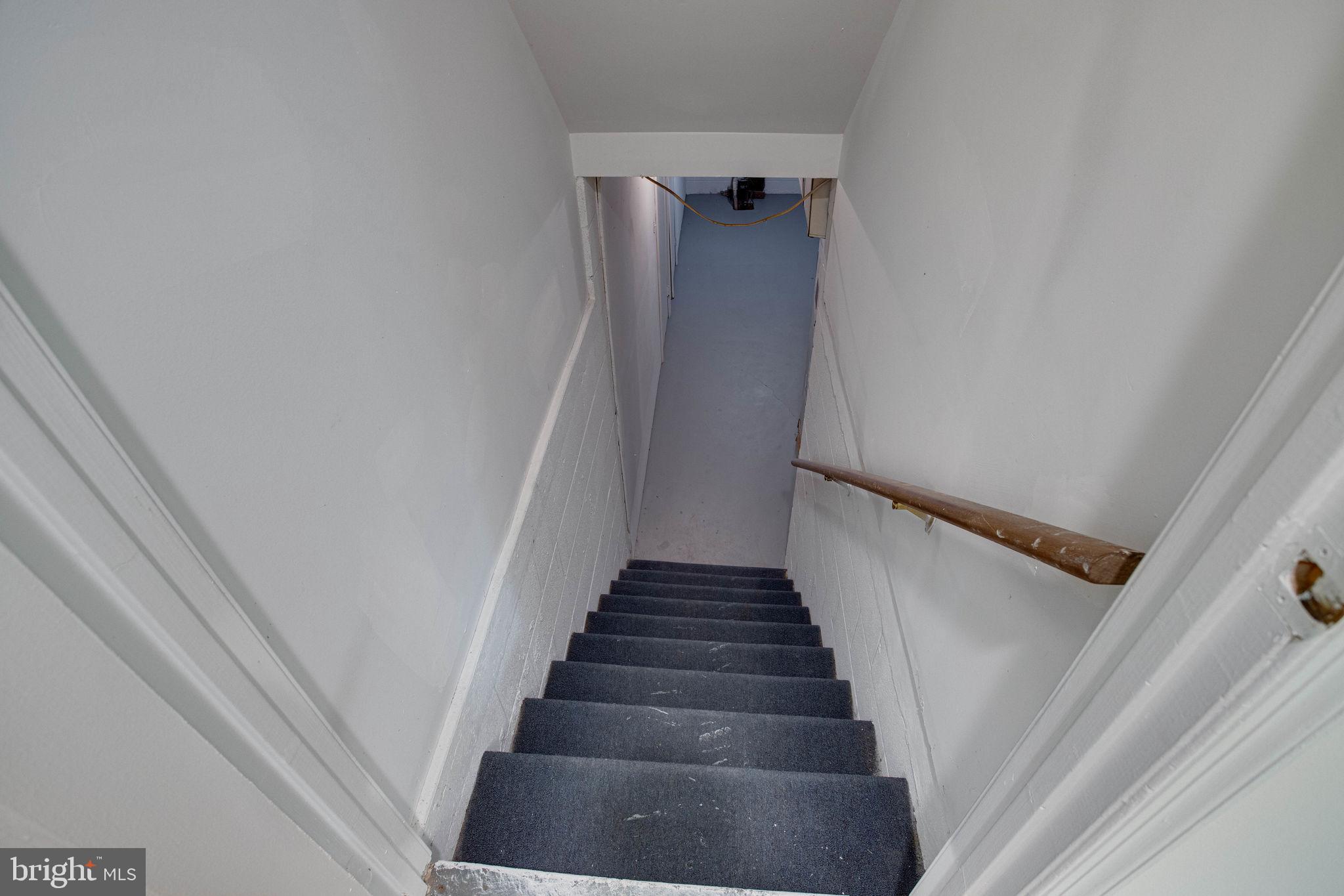 11629 Popes Head Road Fairfax, VA 22030 - Photo 43 of 61 4th level.