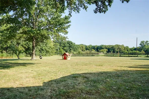 $529,900 | 24001 East 223rd Street, Harrisonville, MO 64701