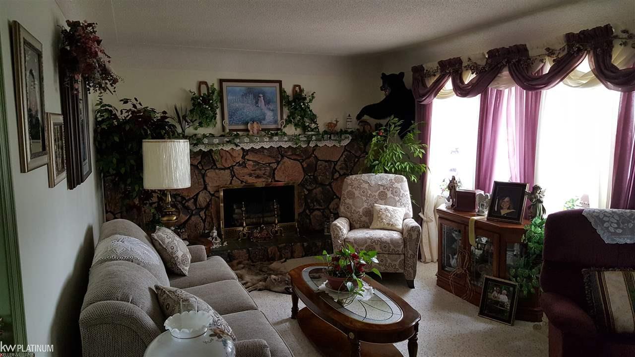2584 Galbraith Line Road Yale, MI 48097 - Photo 11 of 19 31295872-10.JPG