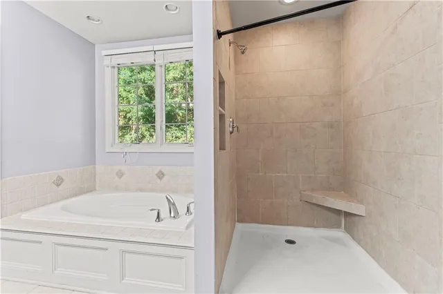 $2,200 | 1049 Bayberry Drive, Canonsburg, PA 15317