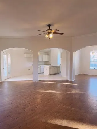 $471,900 | 10609 Pineview Lane, Frisco, TX 75035