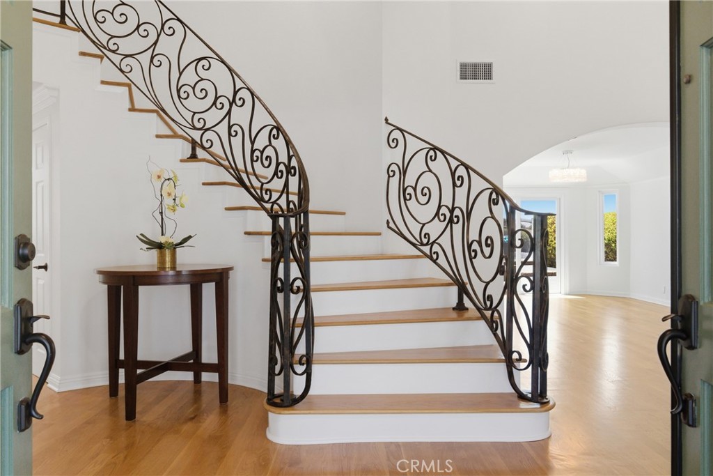 11638 Banyan Rim Drive Whittier, CA 90601 - Photo 5 of 44