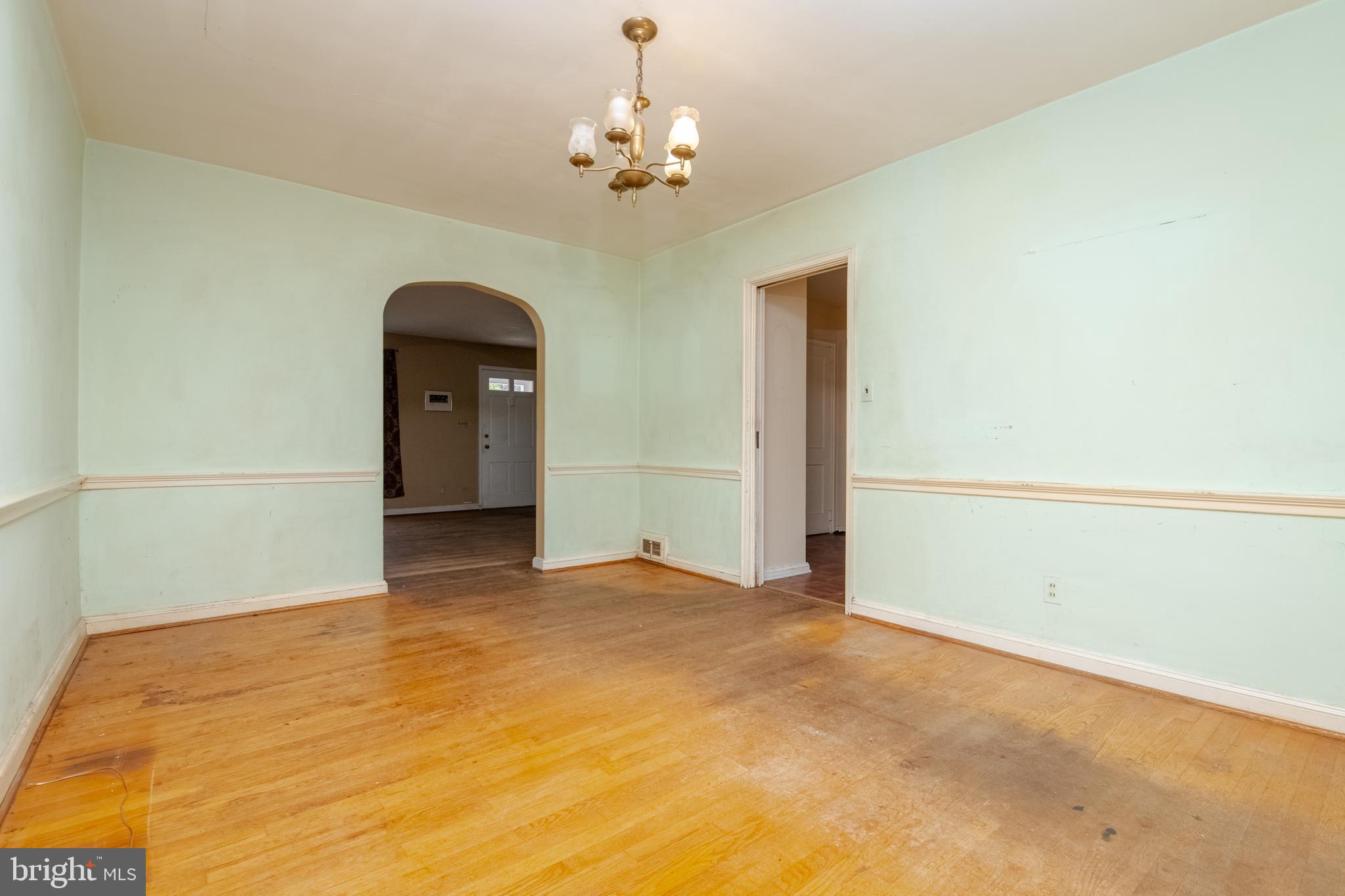 2017 Winford Road Baltimore, MD 21239 - Photo 8 of 39