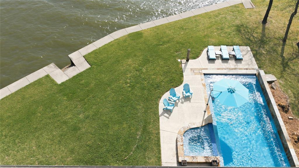 1617 Maple Drive Tool, TX 75143 - Photo 4 of 40 a view of a lake from a balcony